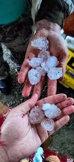 Крупный град обрушился на Воронежскую область 24 июня. Крупный град обрушился на Воронежскую область 24 июня.